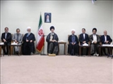 رهبر معظم انقلاب در دیدار رئیس‌جمهور و اعضای هیئت دولت :
